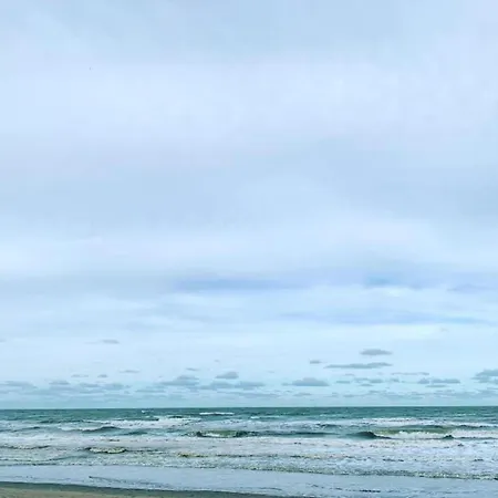 In Near The Beach, Cleaning Included *